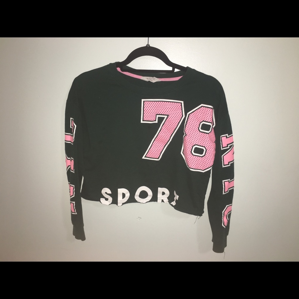 Cute long sleeve h & m shirt 💓